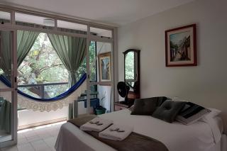 Sudoeste, com rede na varanda e excelente local! - 5