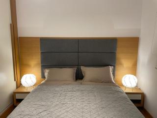 Urban Jungle - 120" Beamer Netflix - Novi Sad - 3