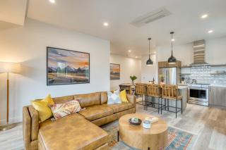 Aerie Chic 4 Unit Buyout 10BDR Hot Tub Mountain Views Mins to Downtown - Bend - 3