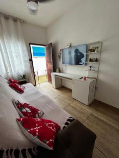 Casa com 2 qts 4 pessoas com piscina e churrasqueira 10min da praia da Unamar - GRAVATÁ 1 - Cabo Frío - 3
