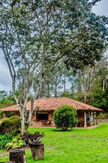 Hermosa cabaña campestre con piscina y lago - 9