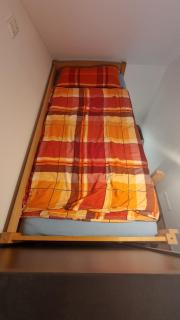 Schnuckeliges Zimmer mit Hochbett und Arbeitsplatz - Altenstadt - 6