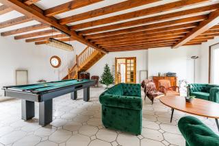 300m2 house with large garden - 5