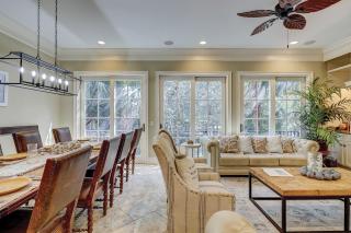 New Listing! Luxury 6 BR 8 BA Private Heated Pool 3 Kings 2 Queens 8 Twins Day Bed Upscale Decor - Hilton Head Island - 4