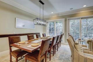 New Listing! Luxury 6 BR 8 BA Private Heated Pool 3 Kings 2 Queens 8 Twins Day Bed Upscale Decor - Hilton Head Island - 1