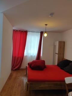 Beautiful Apartment with Parking, Brilliant Location - Wenen - 8