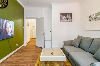 Newly Furnished Flat 4 Minutes Walk To Metro - Glasgow - 9