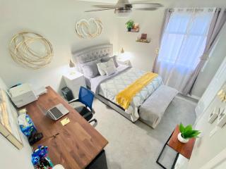 Bright, big home walking distance to Mcintosh lake - 9