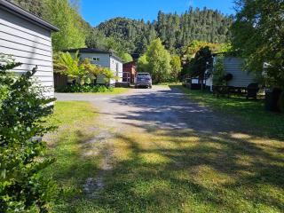Queenstown Copper Country Cabins - Queenstown - 3