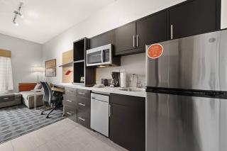 TownePlace Suites Waco Northeast - Waco - 1