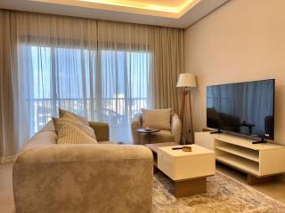 2 Bedroom apartment in the heart of Sheikh Zayed City - 0