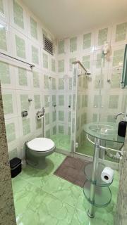 Com Estacionamento a 3 Minutos da Praia DF219-504 - 7