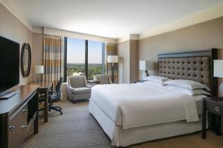 Sheraton Greensboro - Greensboro - 2
