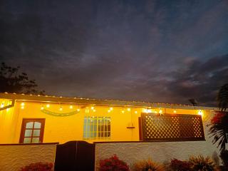 Rooms with private bathroom and kitchen - Puerto Baquerizo Moreno - 1