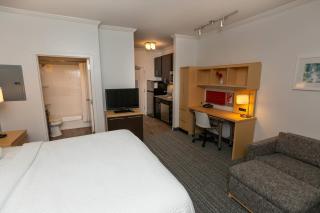 TownePlace Suites by Marriott Bowling Green - Bowling Green - 3