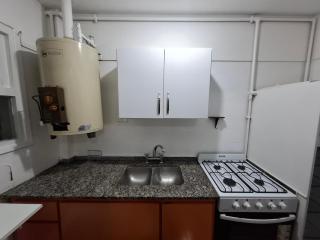 Departamento de 2 ambientes con patio y cochera privada dentro del edificio, a 2 cuadras del mar - 5