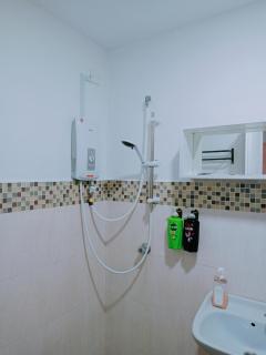 RM89 per night room nearby MRT Mutiara& Ekocheras Mall - 6