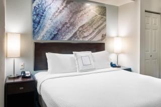 SpringHill Suites Bakersfield - 4