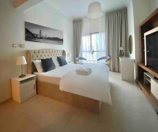 Stylist Studio in Marina near beach and Metro Z1103 - 1