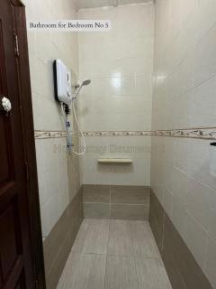 5 Bedroom House Near Sunway Lagoon - 4