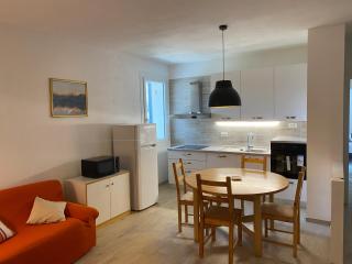 Villa Carlotta Rossa - Holiday Home with garden and pool - Colico - 3