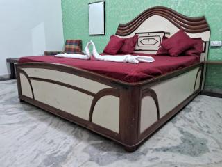 Shri Athithi Hotel - Lucknow - 0