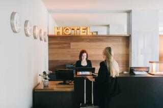 Dear Hotel Madrid - 3