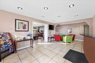 Days Inn by Wyndham Brownsville - Brownsville - 3