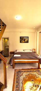 K - Den Homestay - 4