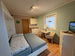Ferienzimmer/wohnung am Kurstrand, WLAN - Zingst - 4