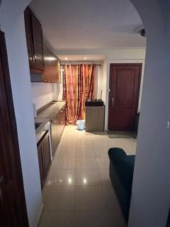 DLT Luxury Studio - 3