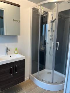 Maisonnette avec parking privé et local à velos - Brégnier-Cordon - 1