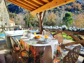 Castrum Houses - Casa da Curveirinha - Jacuzzi - Melgaço - 7