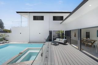 Luxury house, ocean views, salt pool & HOT Spa - Anna Bay - 9