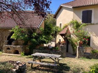 Maison traditionnelle au coeur d'une ferme - Besse - 4