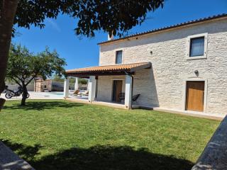 Stone villa with private pool - Pula - 3