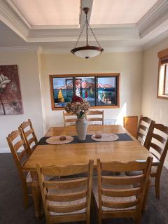 Sandwalk - big, bold, beachfront - 7