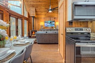 Waterfront A-Frame Cabin w Hot Tub, Outdoor Kitchen, Firepit Near Hiking & ATV Trails - 10 mins to Helen, GA - Sautee Nacoochee - 2