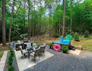 Waterfront A-Frame Cabin w Hot Tub, Outdoor Kitchen, Firepit Near Hiking & ATV Trails - 10 mins to Helen, GA - Sautee Nacoochee - 0
