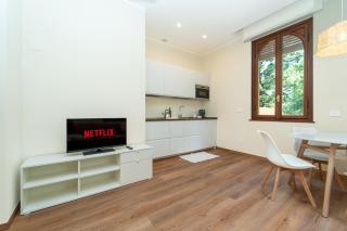 Beautiful home just steps from the lake - 3