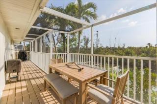 Dock Holiday - Sanibel - 3
