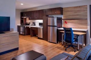 TownePlace Suites by Marriott Richmond - Richmond - 0