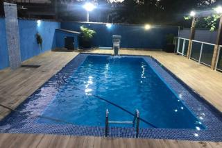 Casa com churrasqueira e piscina próximo da praia - 2
