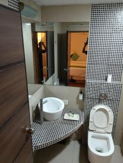 Hotel Crown - 1