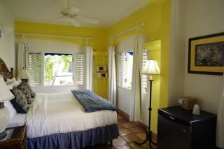 At Wind Chimes Boutique Hotel - San Juan - 5