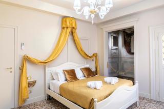Palazzo Titti Rialto Suites - Venice - 6