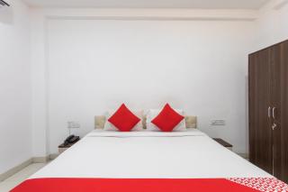 Collection O Vijay Nagar Indore Formerly Hotel Shiva Inn - Indore - 1