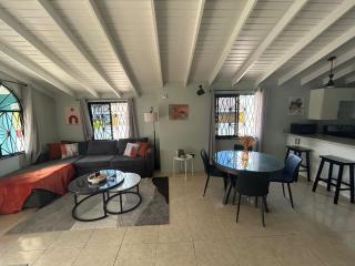 Modern vacation home near beach - Falmouth - 3