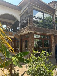 'The Crib' - Accra - 5