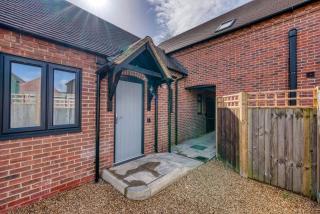 Modern Stockton Studio Room, Free WiFi & Parking - - 0